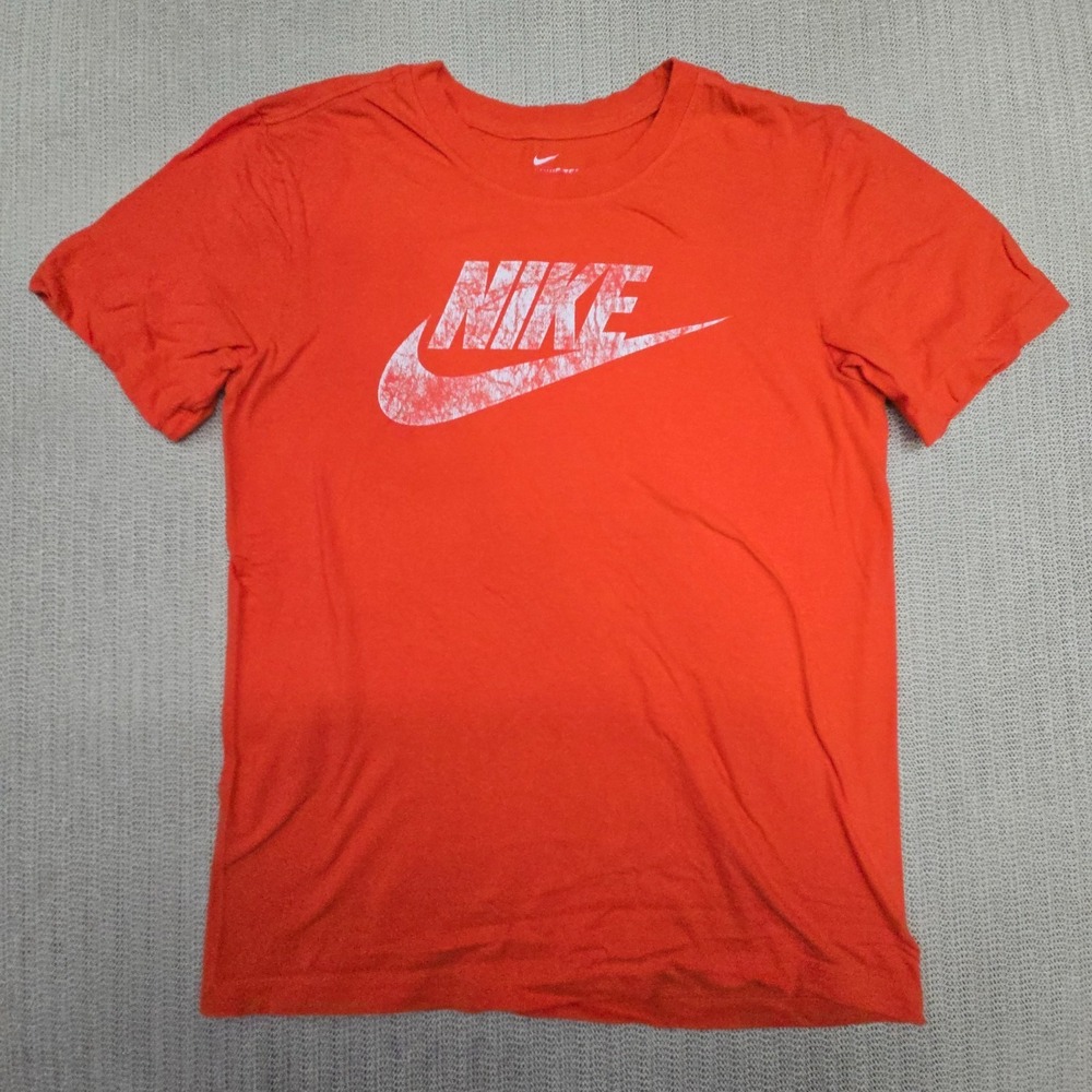 Nike Shirt Mens Small Orange Short Sleeve Swoosh Logo Crew Neck Graphic Tee